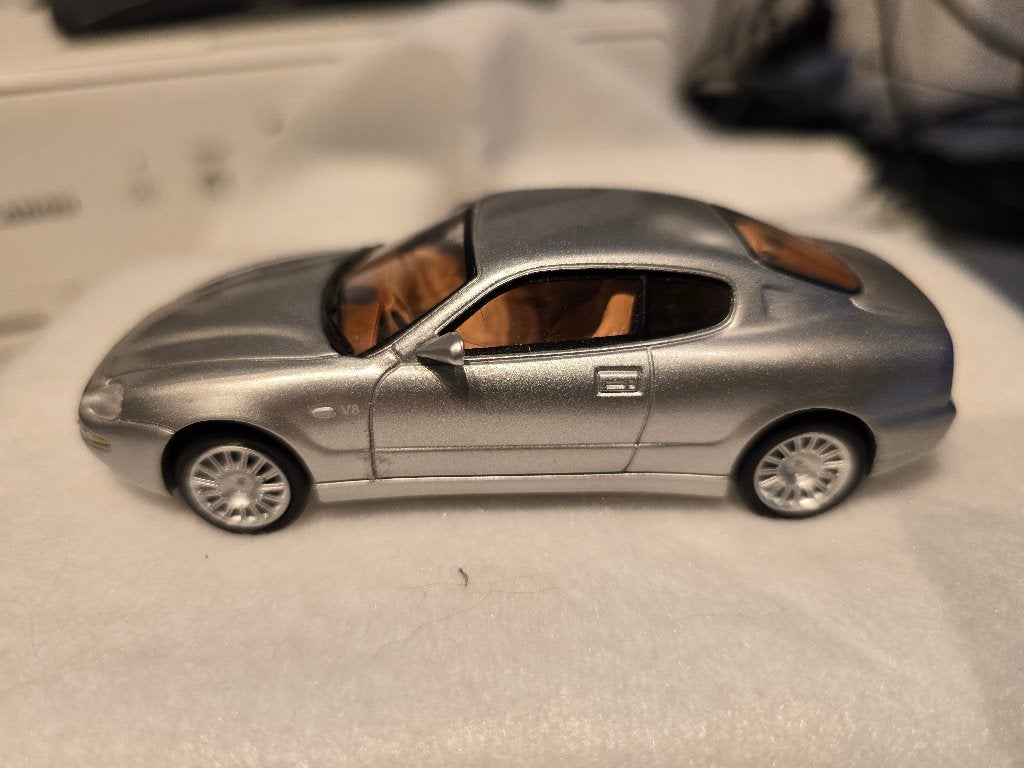 Maserati coupe cambiocorsa 2002 1/43, Ophalen of Verzenden, Gebruikt, Auto, Overige merken