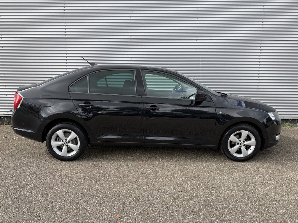 Skoda Rapid 1.2 TSI Grt Amb Bns NAP Cruise Airco Navi PDC 15, Auto's, Euro 5, Gebruikt, 4 cilinders, 1055 kg