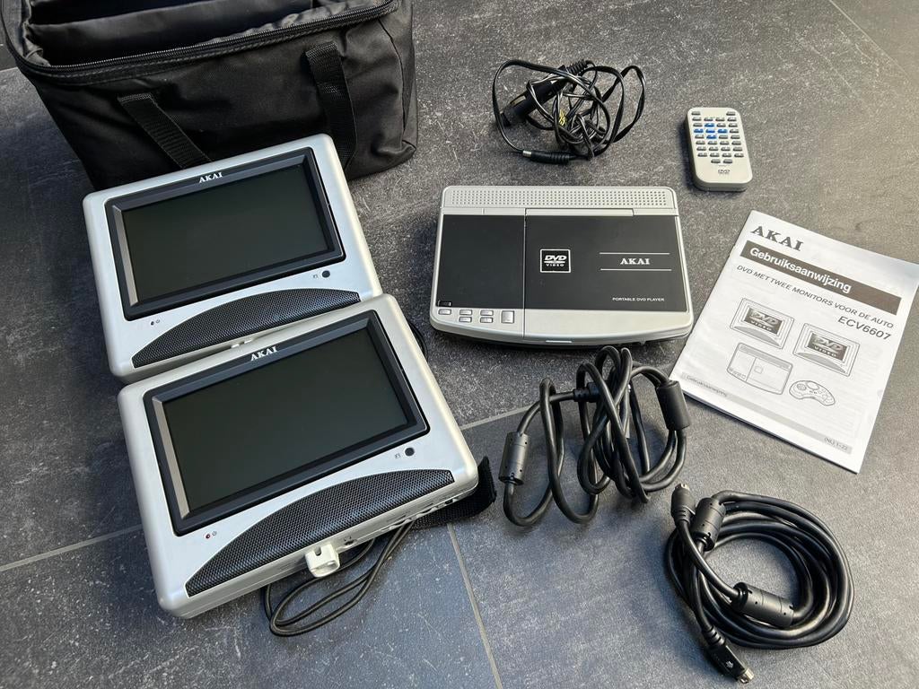 Akai DVD speler met 2 schermen voor in de auto, Ophalen of Verzenden, Zo goed als nieuw, Overige merken
