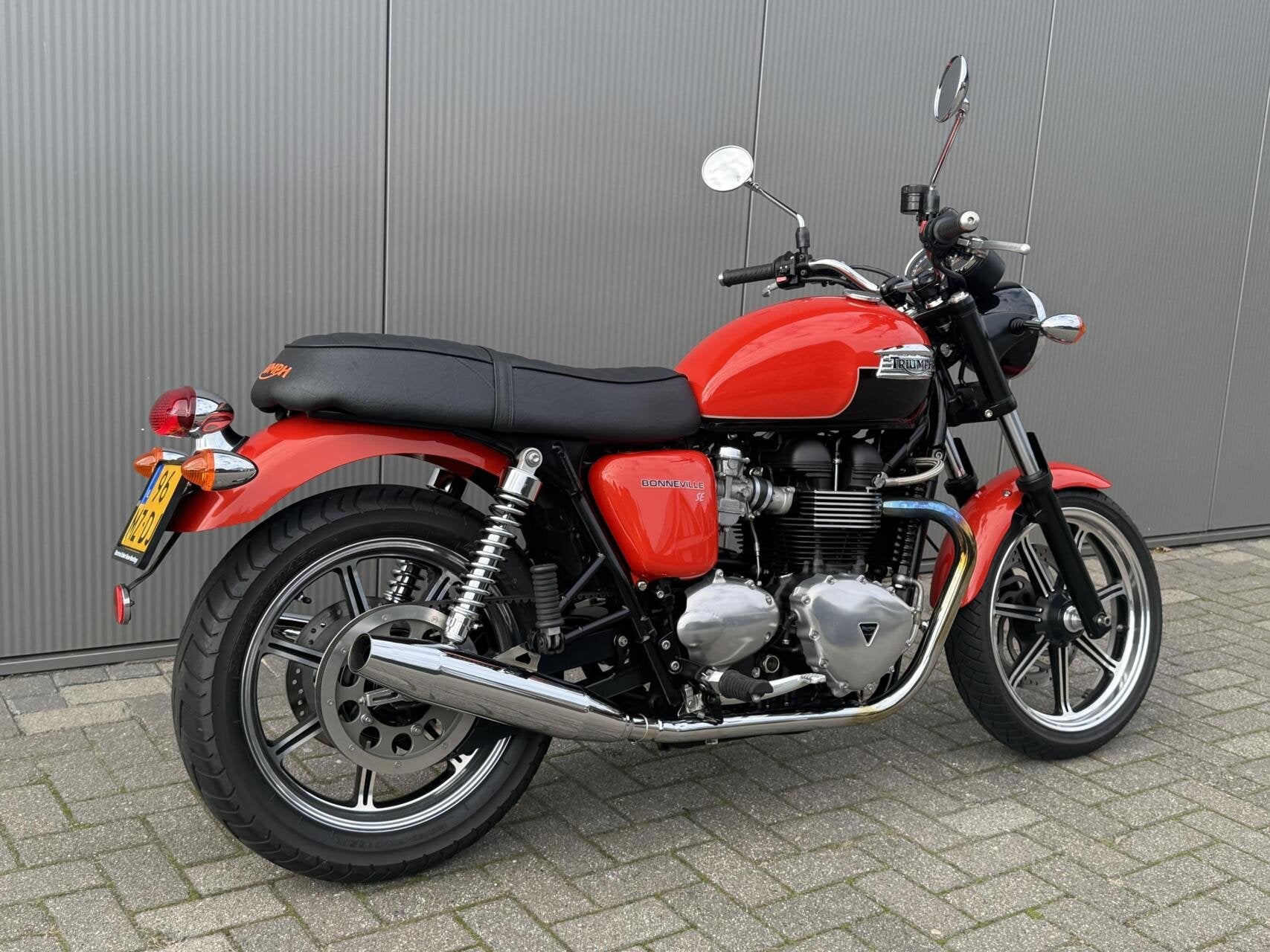 Triumph Bonneville T100, Motoren, Chopper, Meer dan 35 kW, 865 cc, Handgeschakeld