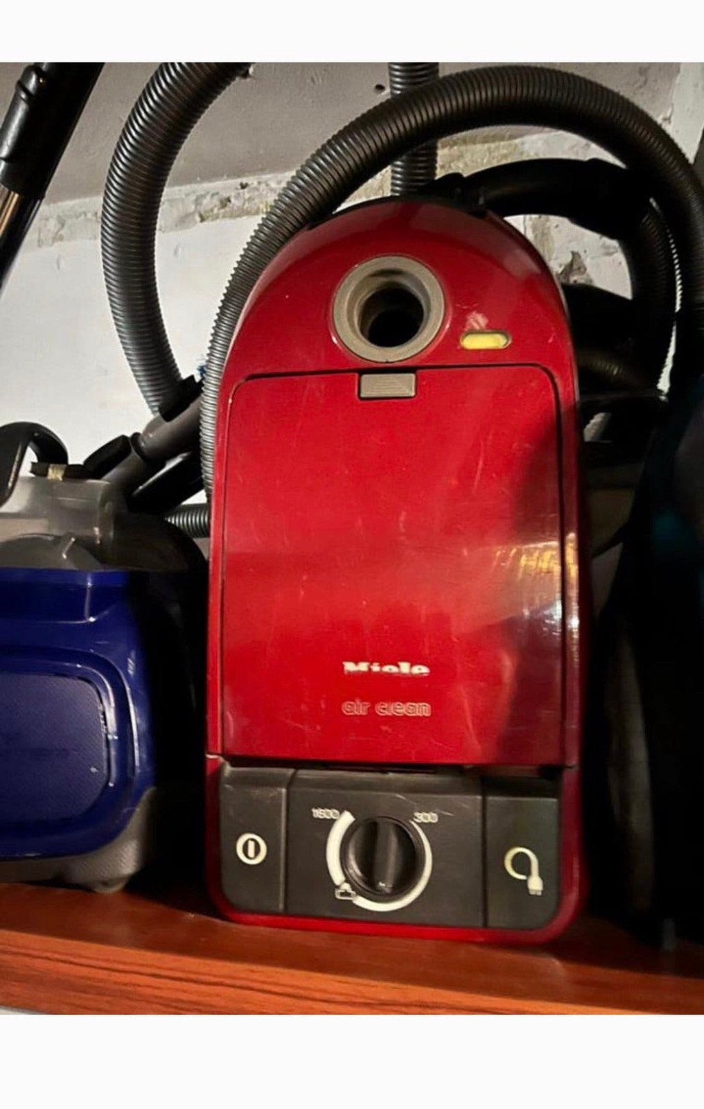 Miele en Philips stofzuiger, Ophalen, Zo goed als nieuw