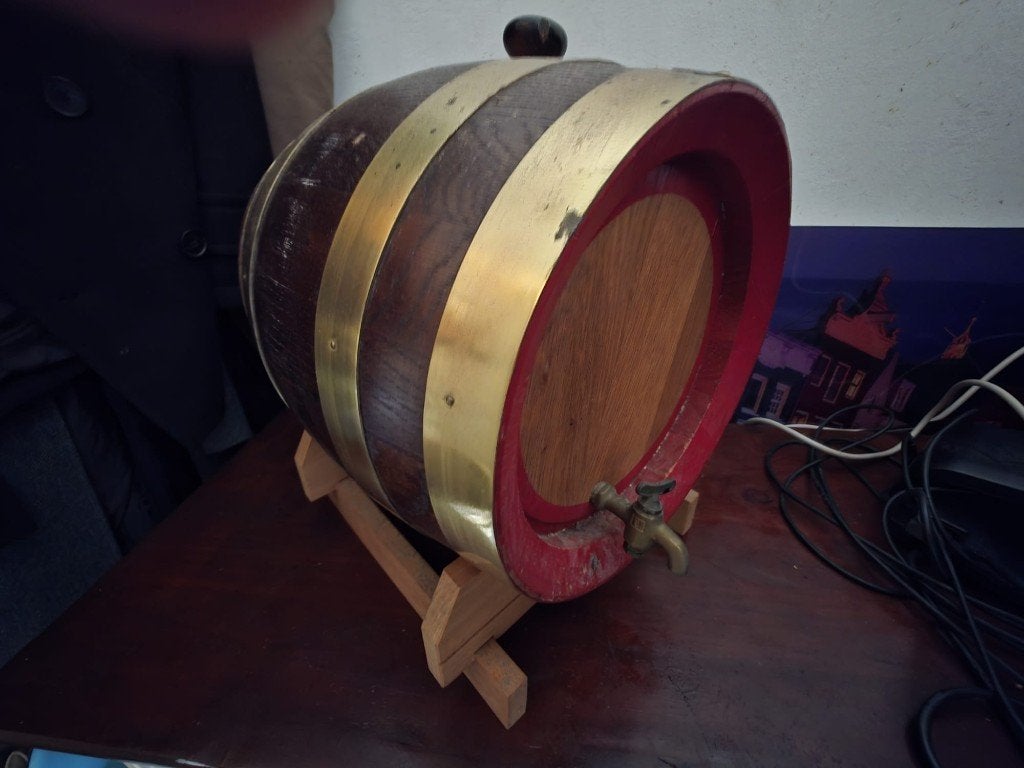 Wijnvat regio Camarque, Ophalen