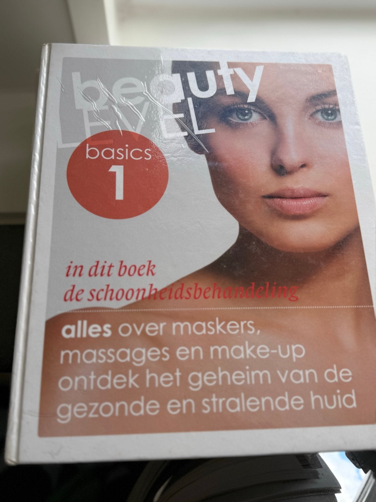 Beauty Level Basics & Ondernemen Boeken (3 stuks), Ophalen of Verzenden, Zo goed als nieuw, Overige typen