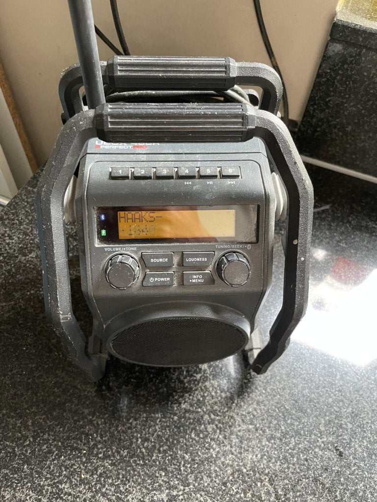 Perfect Pro bouwradio UBox 400 R zeer weinig gebruikt!., Audio, Tv en Foto, Radio's, Ophalen, Gebruikt, Bouwradio
