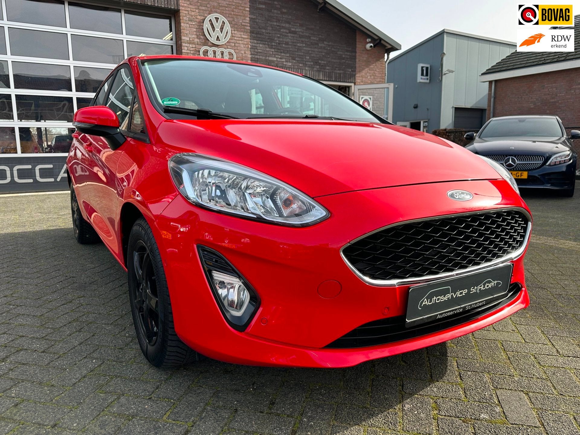 Ford FIESTA 1.1 Trend. 5-Deurs. Camera. PDC voor en achter., Auto's, Voorwielaandrijving, Dealer onderhouden, Stof, Gebruikt