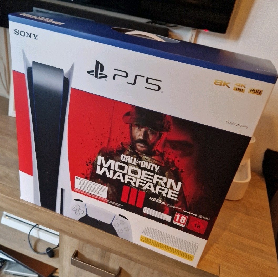 PlayStation 5 Disc Editie met 1TB en 2TB SSD en 2 controller, Ophalen, Zo goed als nieuw, Playstation 5