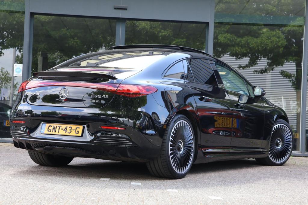 Mercedes-Benz EQE 43 AMG 4MATIC 90 kWh |Pano|Hyperscreen|, Auto's, Mercedes-Benz, Automaat, Gebruikt, 504 km, Zwart