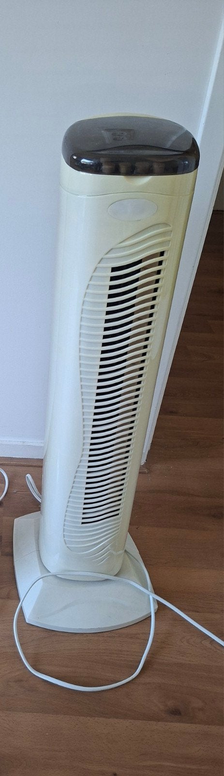 Witte torenventilator  - H 76 cm, voet 25 cm, toren 16 cm, Ophalen, Gebruikt, Torenventilator