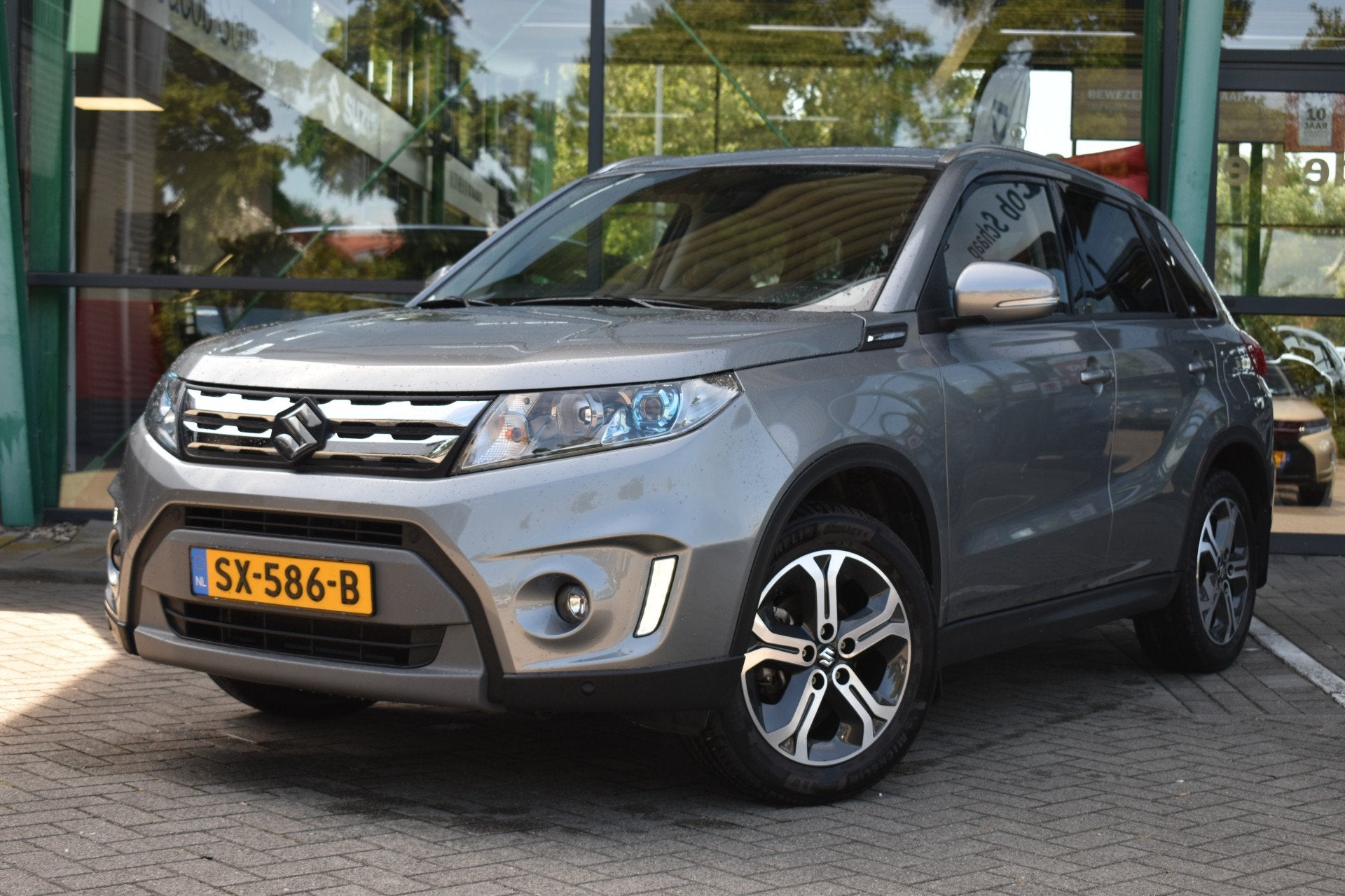 Suzuki Vitara 1.6 High Executive Handgeschakeld 120pk | Crui, Auto's, 12 maanden, Stof, 4 cilinders, 400 kg
