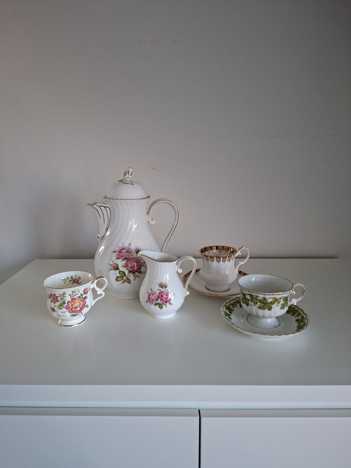 Koffie kan, melkkannetje en kopjes. Brocante vintage, Ophalen of Verzenden