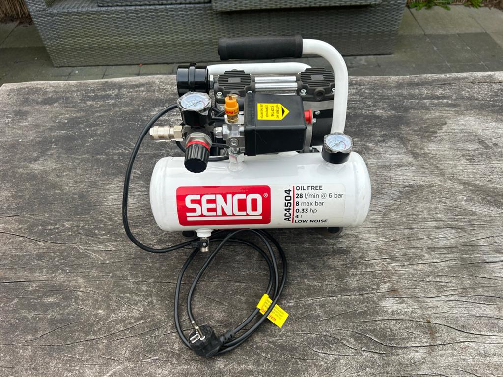 Senco AC4504 Compressor - Olievrij en Stil, 6 tot 10 bar, Ophalen of Verzenden, Zo goed als nieuw, Minder dan 200 liter/min