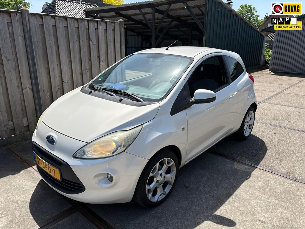Ford Ka 1.2 Titanium, Auto's, Voorwielaandrijving, Gebruikt, 1242 cc, 4 cilinders
