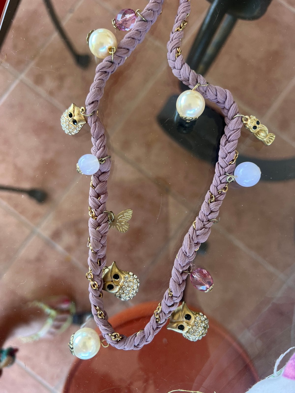 Special Ketting met vlinders/owls and beads dried rose color, Sieraden, Tassen en Uiterlijk, Ophalen of Verzenden, Zo goed als nieuw