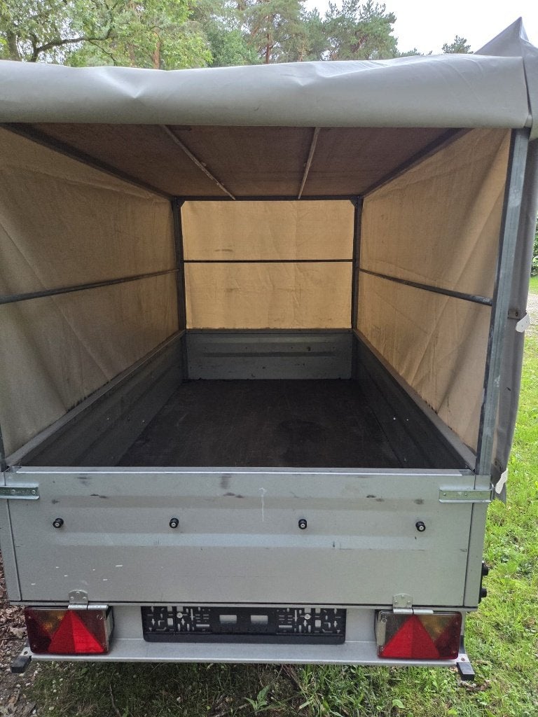 te koop een dichte aanhanger, Ophalen, Zo goed als nieuw