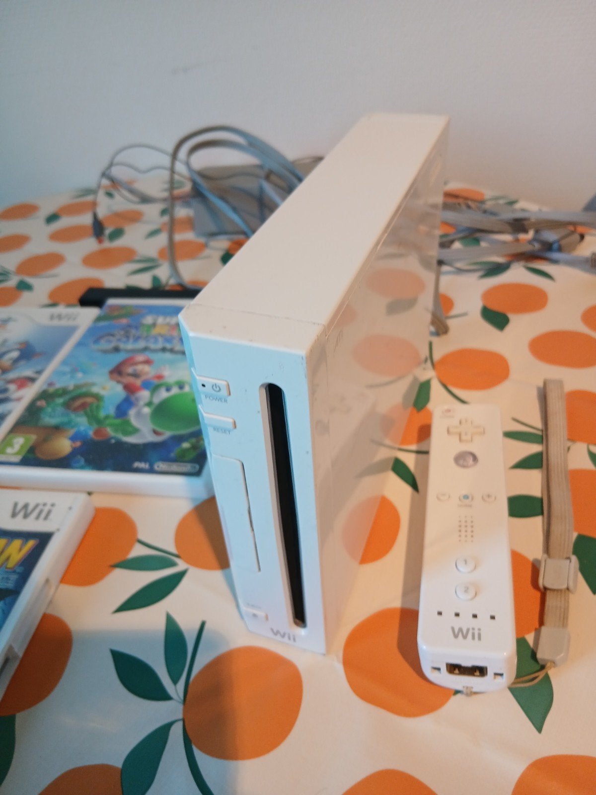Wii console met spellen en 1 controller, Spelcomputers en Games, Spelcomputers | Nintendo Wii, Gebruikt, Met 1 controller, Met games