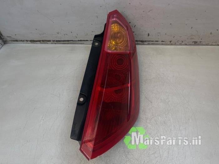 Achterlicht rechts van een Fiat Punto Grande