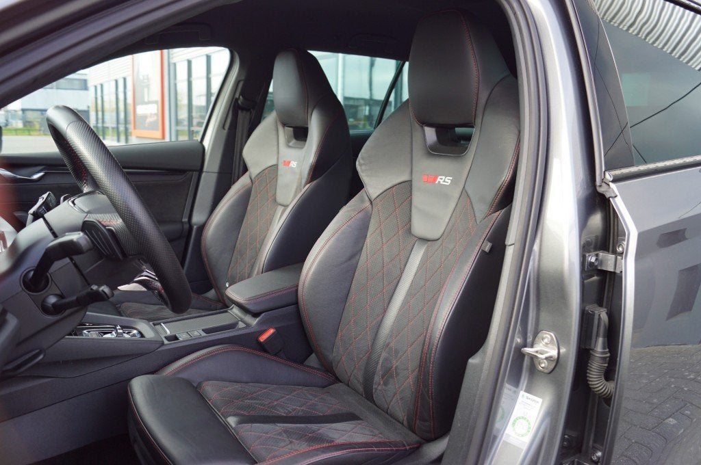 Skoda OCTAVIA Combi 1.4 TSI RS iV 245pk/ Sportstoelen elektr, Automaat, Gebruikt, Stuurwielverwarming, Met garantie (alle)