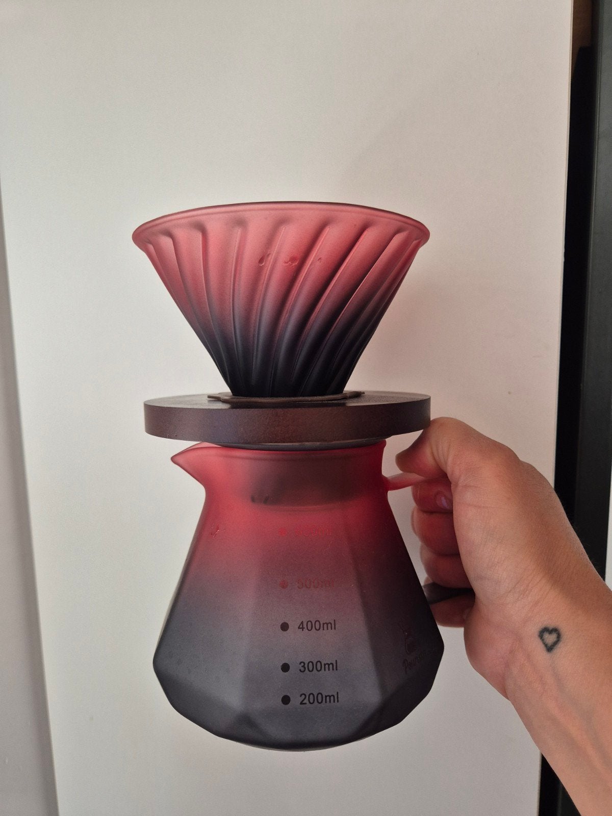 Koffiefilterhouder (slowcoffee) met kan - Diverse kleuren, Huis en Inrichting, Keuken | Keukenbenodigdheden, Ophalen, Zo goed als nieuw