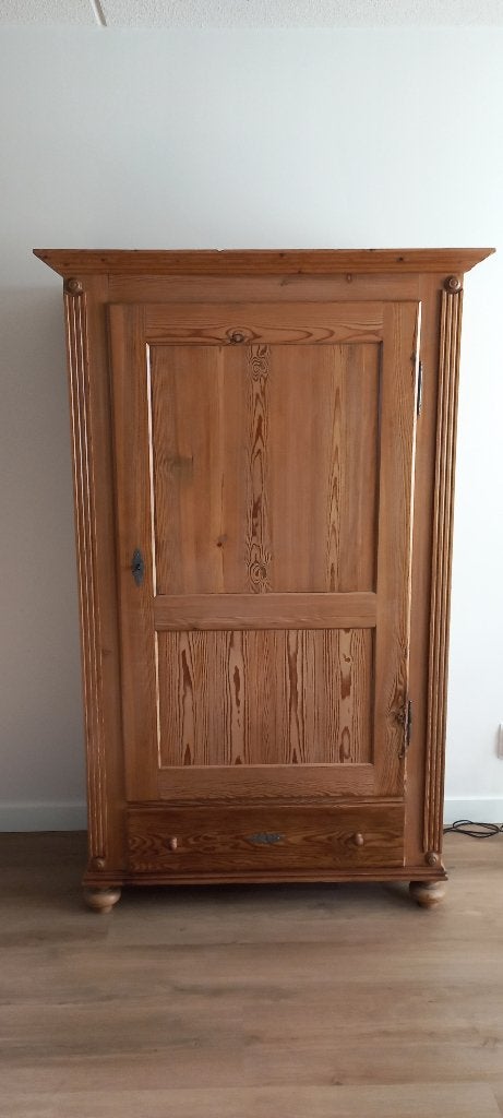 Kast antiek grenen, Ophalen, Gebruikt, Met deur(en), Minder dan 150 cm