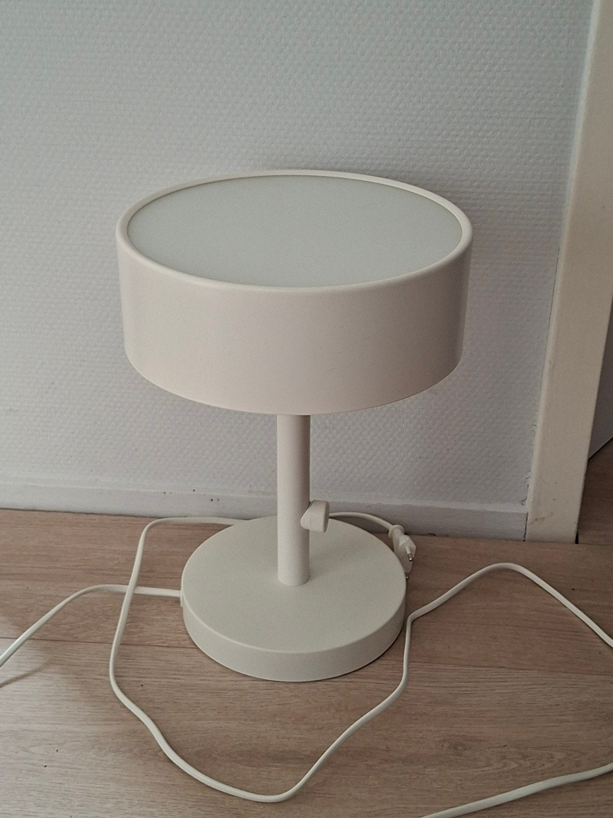 IKEA Nymane tafellamp, Kunststof, Minimalistisch, Wit, Ophalen of Verzenden