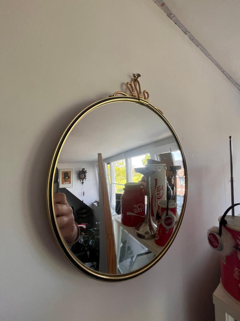 ronde butler bolle spiegel met gouden frame antiek, Antiek en Kunst, Ophalen of Verzenden, Rond, Minder dan 50 cm