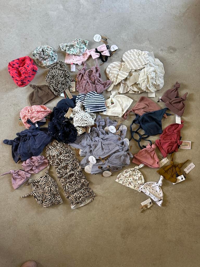 Partij baby mutsjes ruim 100 stuks, Ophalen of Verzenden, Nieuw