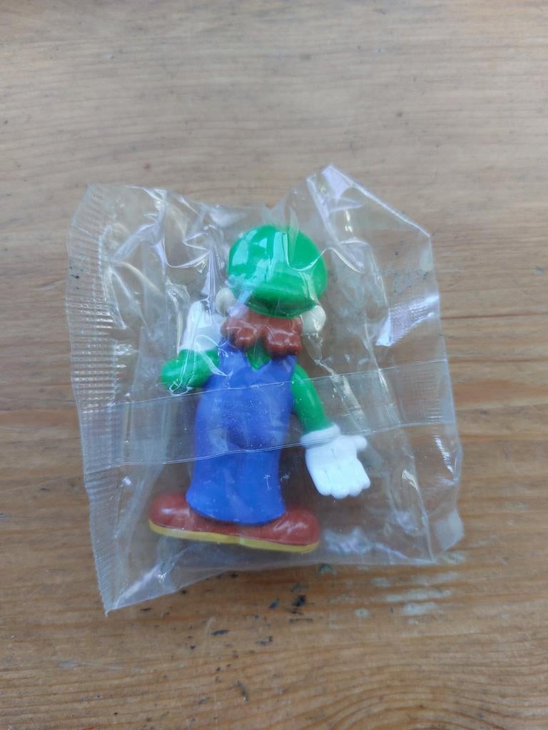 Luigi poppetje 6 cm mars - super mario bros, Verzamelen, Poppetjes en Figuurtjes, Ophalen of Verzenden