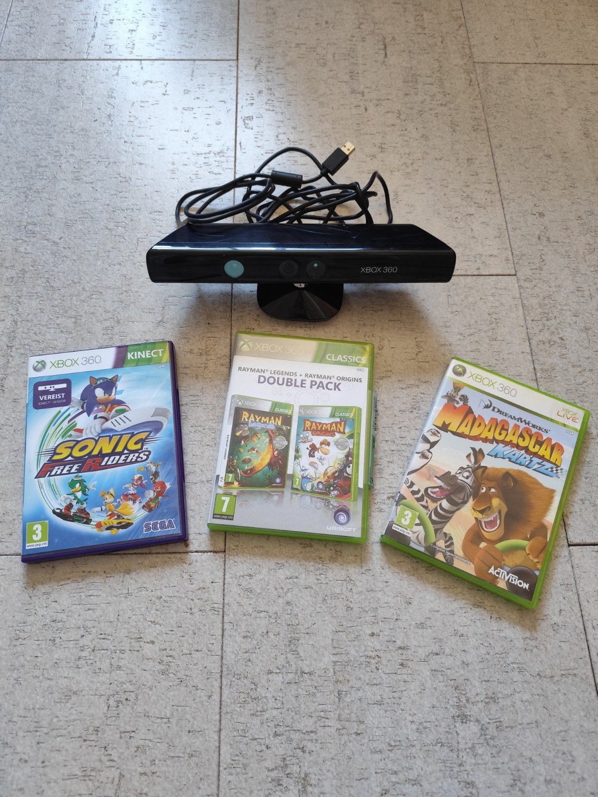 Xbox 360 Kinect met 4 games: Rayman (2x), Sonic, Madagascar, Avontuur en Actie, Gebruikt, 1 speler, Ophalen of Verzenden