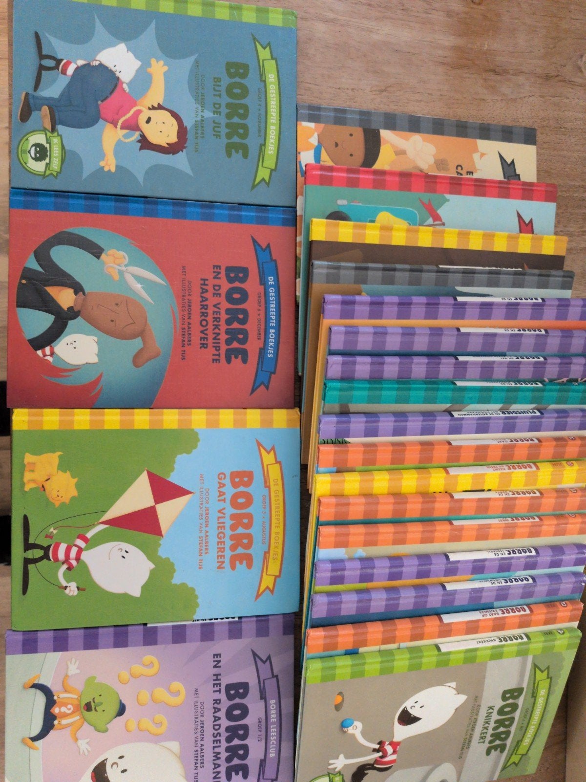 22 borre boekjes, Ophalen, Zo goed als nieuw, Fictie algemeen