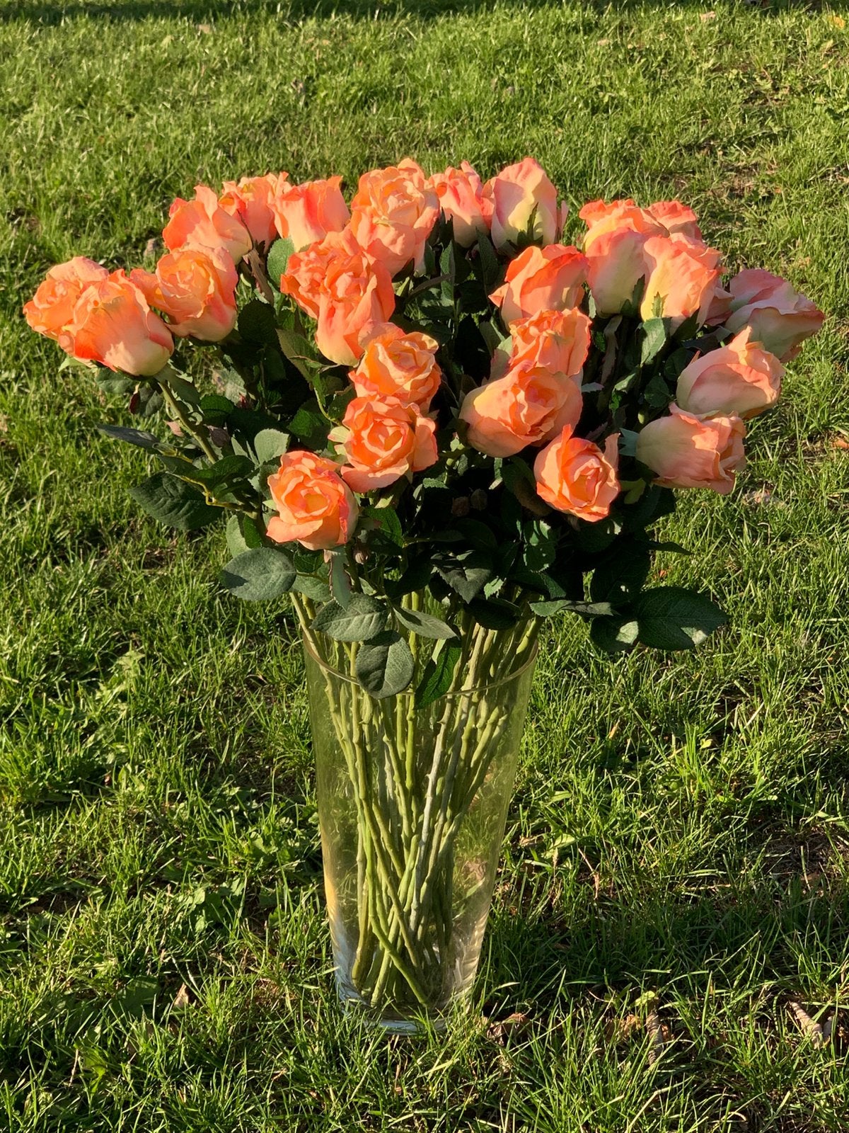 Zijde rozen 30 stuks! Zalmroze 68cm, Huis en Inrichting, Zijde, Ophalen of Verzenden, Zo goed als nieuw, Boeket