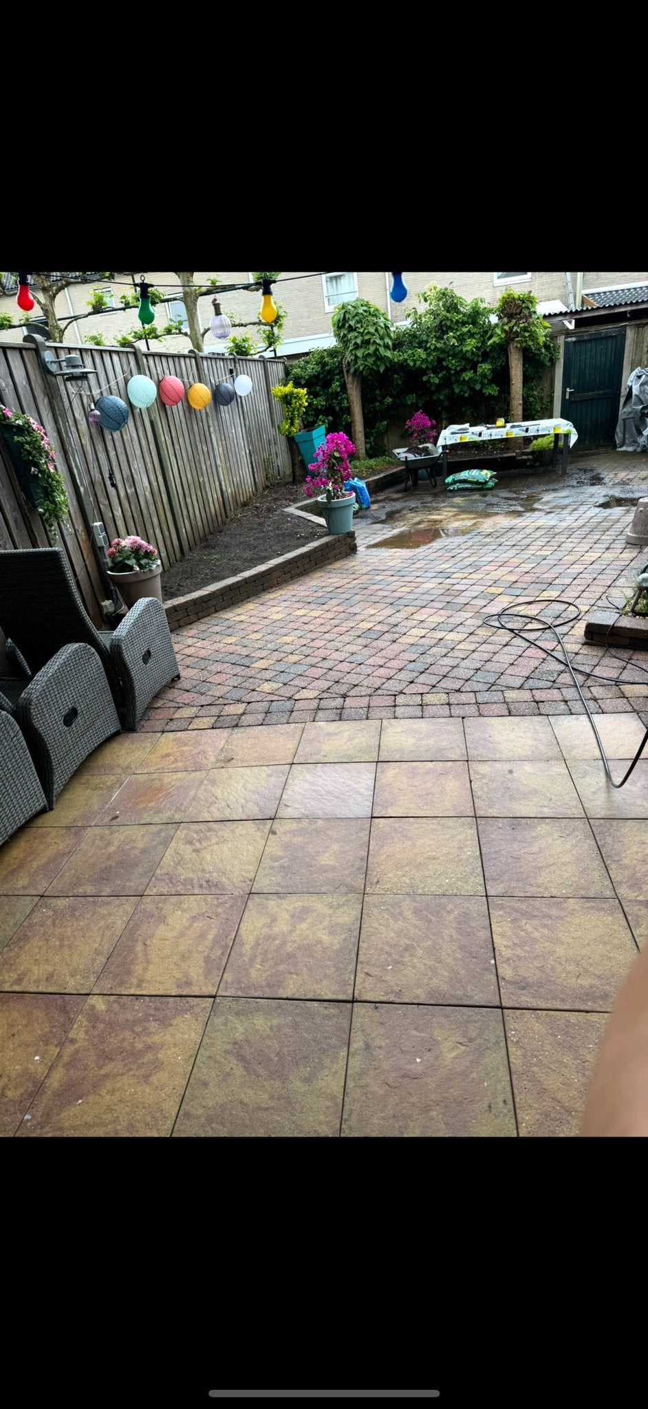 Tambour oud bont in combi met terrastegels 80m2 gratis, Ophalen, Gebruikt, Klinkers, 10 m² of meer