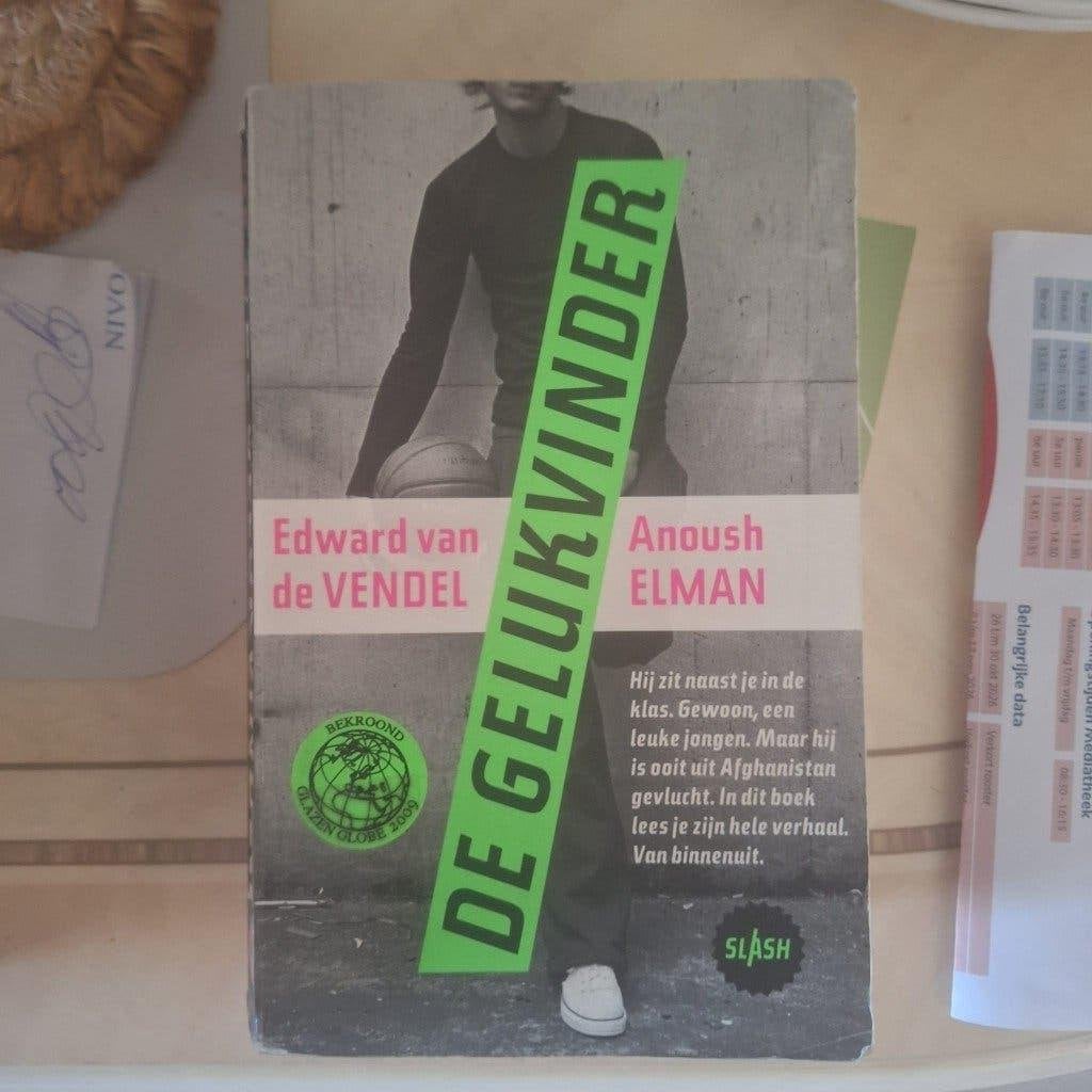 De Gelukvinder - Edward van de Vendel & Anoush Elman, Boeken, Gelezen, Non-fictie, Ophalen of Verzenden, Edward van de Vendel, Anoush Elman