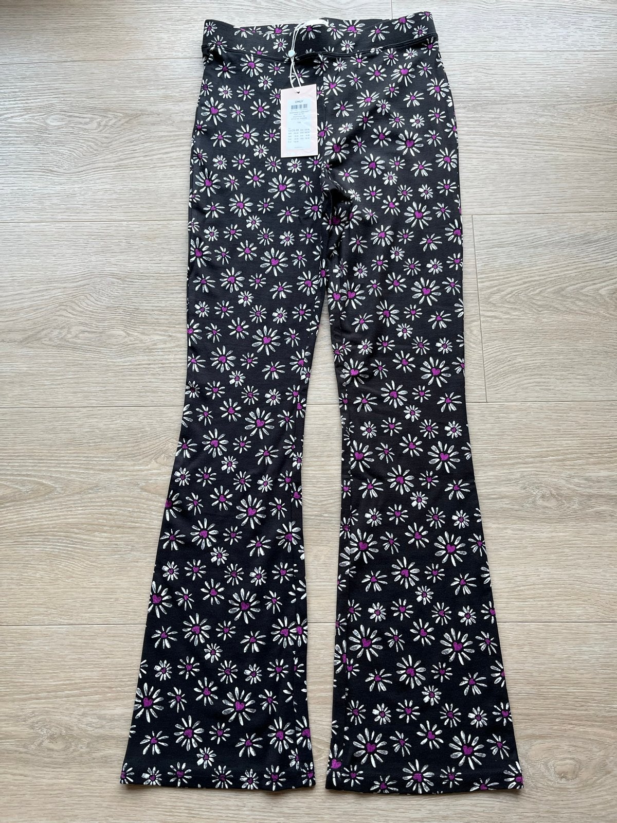 Nieuwe broek met bloemenprint voor meisje maat 158, Ophalen of Verzenden, Nieuw, Meisje, Broek