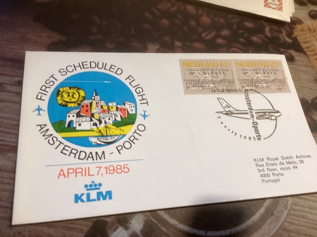 No4136 KLM Amsterdam Porto 7 april 1985  klein formaat Neder, Postzegels en Munten, Ophalen of Verzenden, Onbeschreven, Nederland