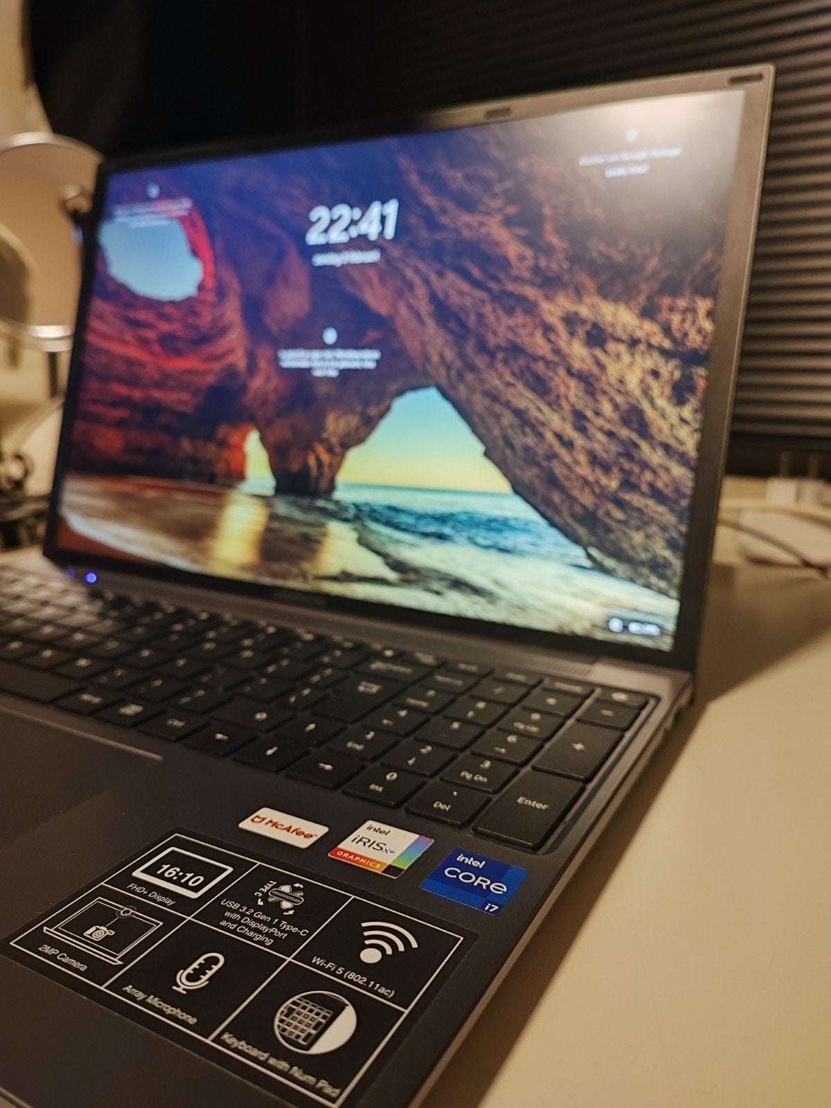 Medion Laptop - Intel Core i7, 15 inch, Zo goed als nieuw, Computers en Software, Medion, Onbekend, Ophalen of Verzenden, Zo goed als nieuw