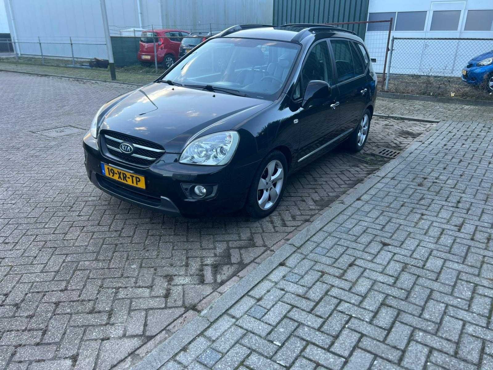 Kia Carens 2.0 CVVT X-clusive 7 Persoons, 19-XR-TP, Auto's, Gebruikt, Bedrijf, Euro 4, Te koop