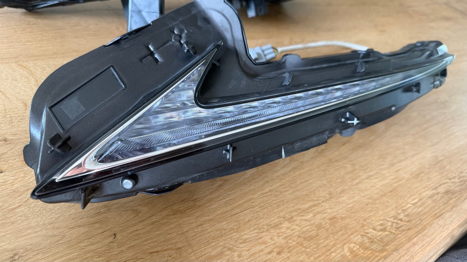 Lexus IS 300h LED dagrijverlichting, Ophalen of Verzenden, Gebruikt, Lexus