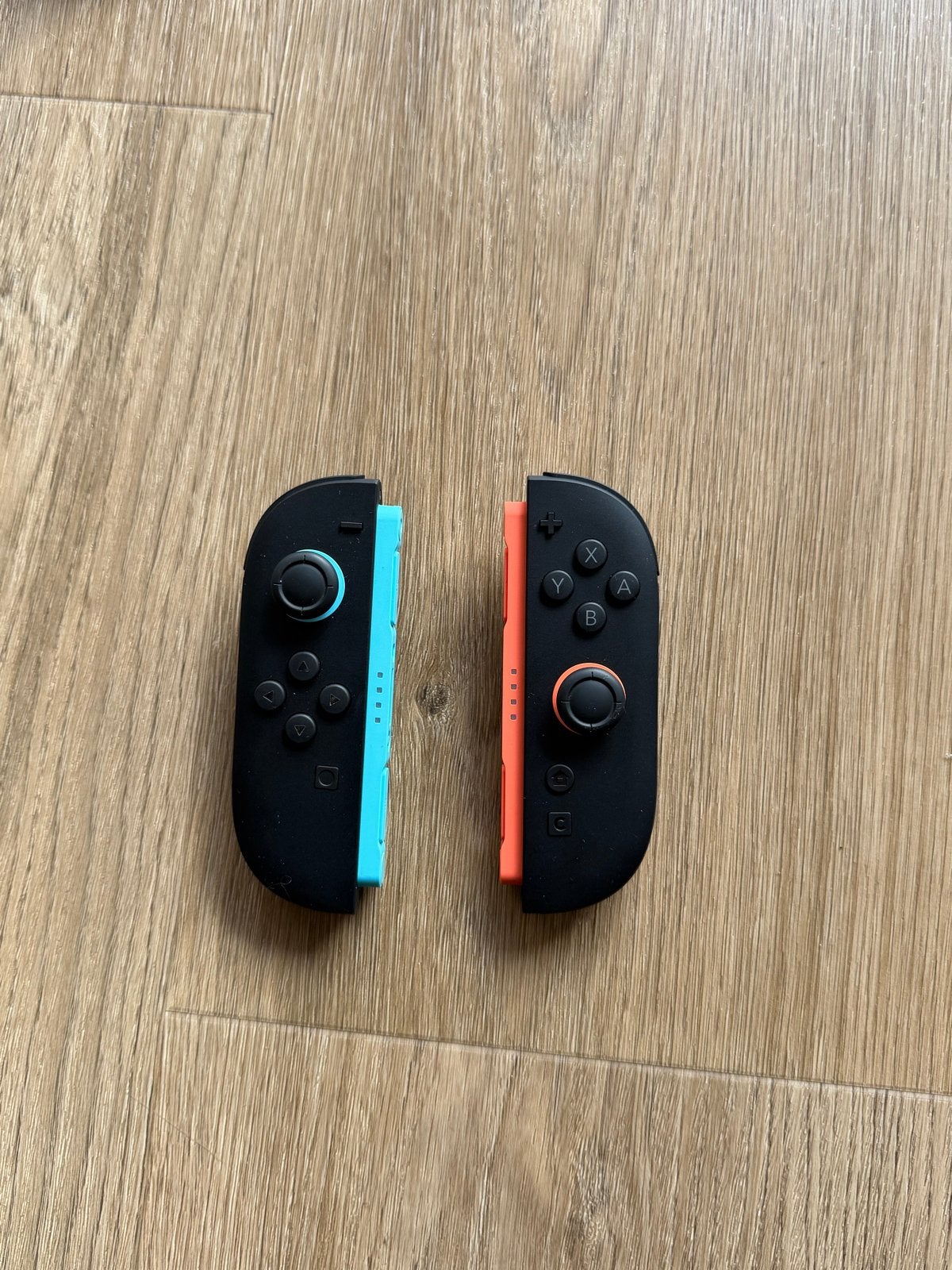 Foto 3 van Nintendo Switch 2 met spel en opladers