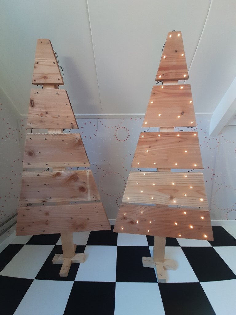 Steigerhouten kerstbomen, Ophalen, Zo goed als nieuw