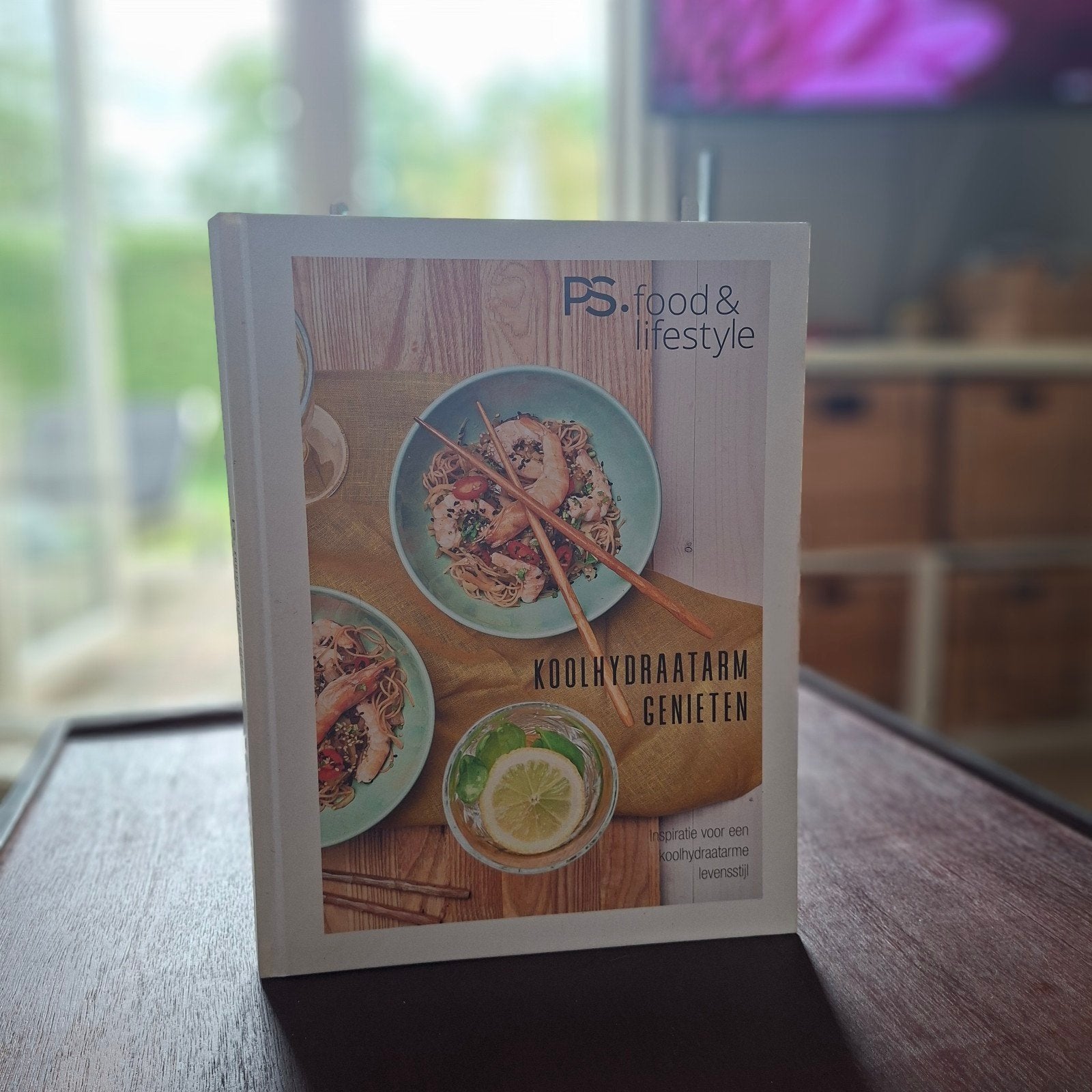 Koolhydraatarm Genieten - PS. food & lifestyle kookboek, Ophalen of Verzenden, Zo goed als nieuw, Gezond koken