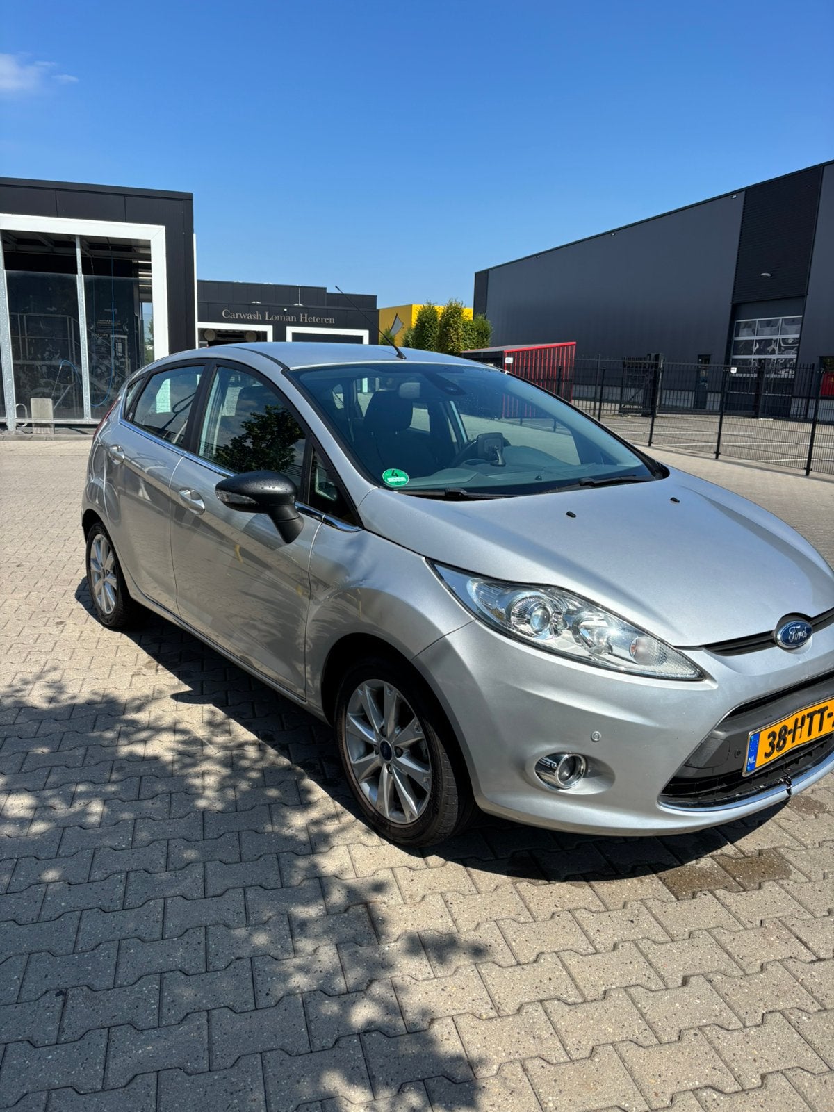 Ford Fiësta 1.4 71KW 5DR 2009 Grijs, Auto's, Voorwielaandrijving, 40 €/maand, Origineel Nederlands, Handgeschakeld