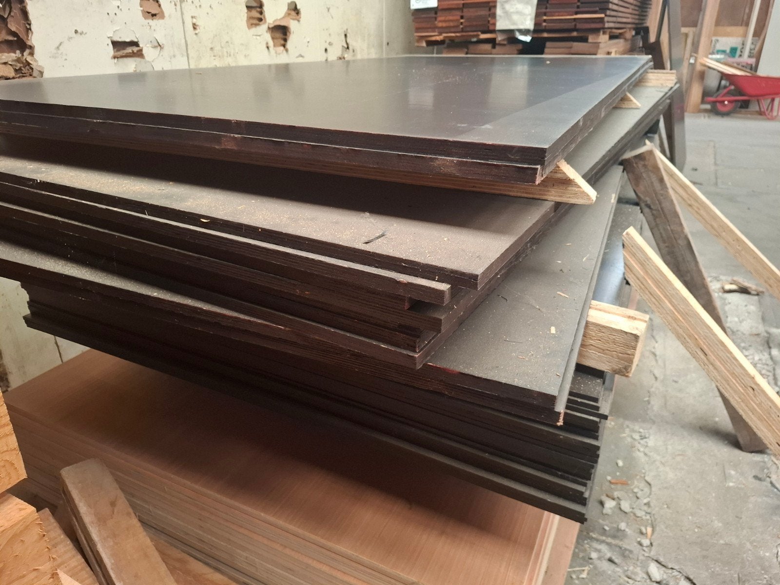 11 x betonplex platen 250x125x1.8 bezorgen mogelijk, Ophalen, Nieuw, 250 cm of meer, Planken