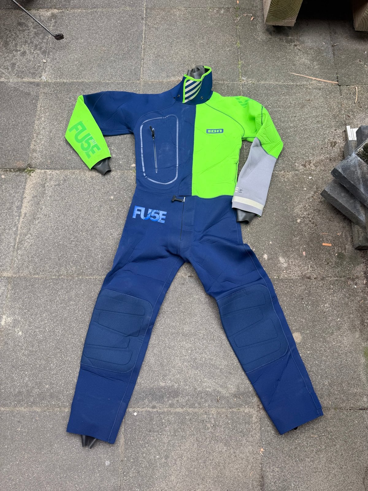 ION Fuse Drysuit - Droogpak voor watersport, Watersport en Boten, Watersportkleding, Ophalen, Gebruikt, Dame of Heer, Drysuit