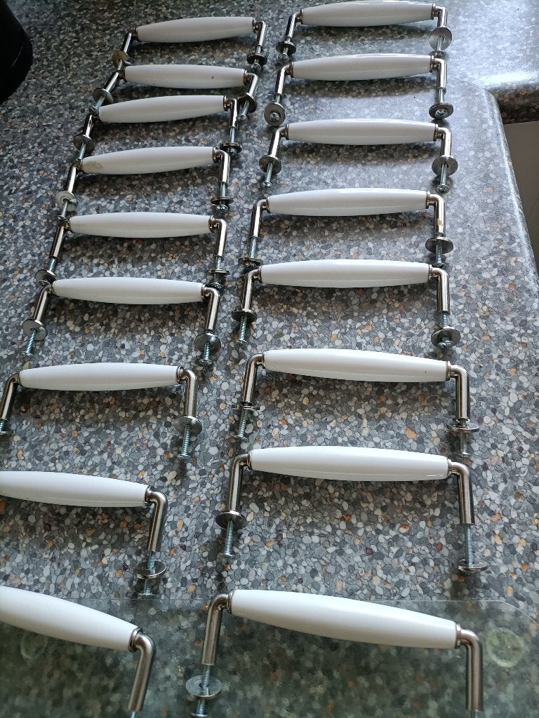 18 stuks Porseleinen Keuken handgrepen, Huis en Inrichting, Keuken | Keukenelementen, Minder dan 50 cm, Wit, Ophalen of Verzenden