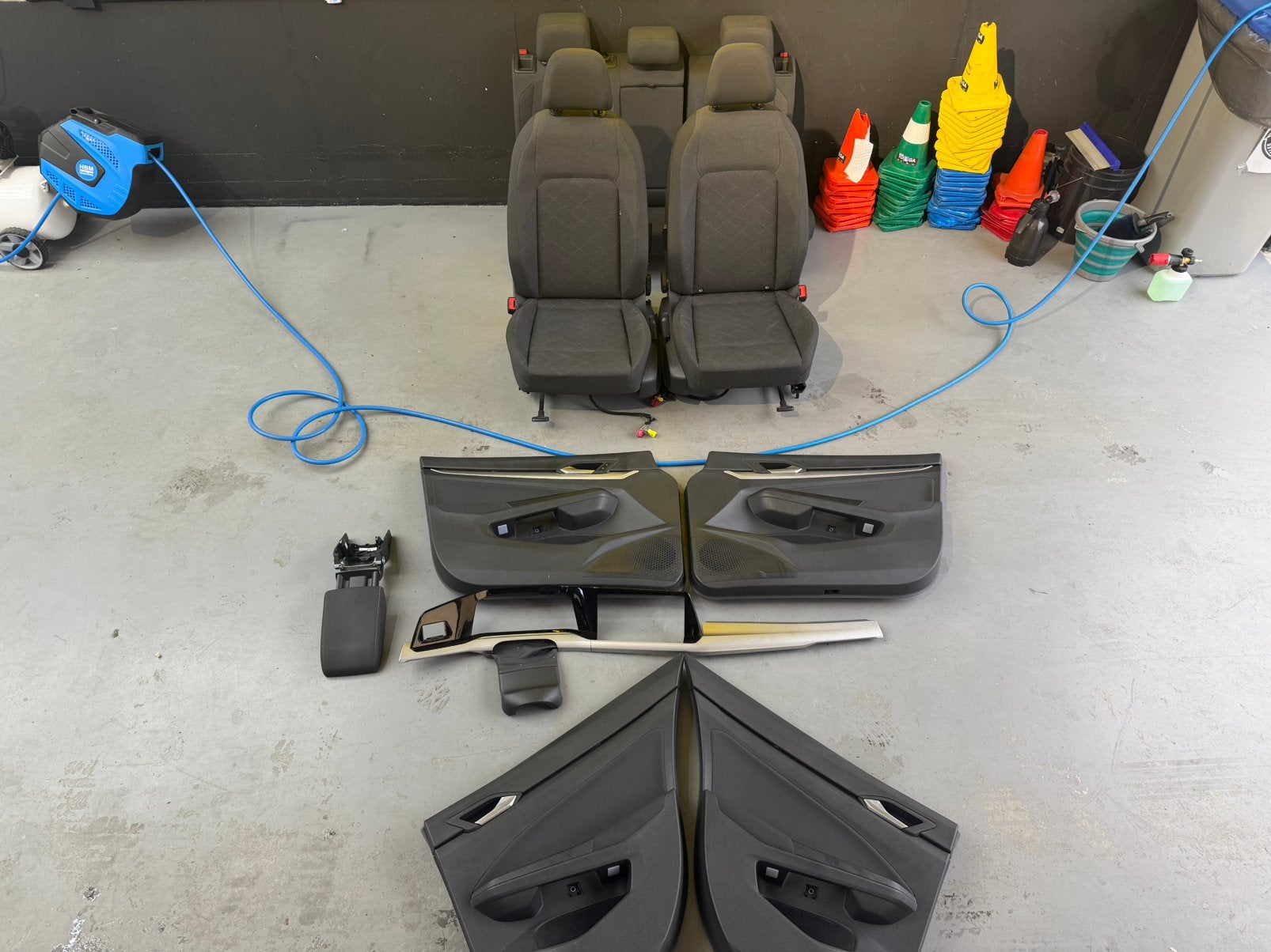 Interieur Golf 8 kompleet deurpanelen, Ophalen of Verzenden, Gebruikt, Volkswagen