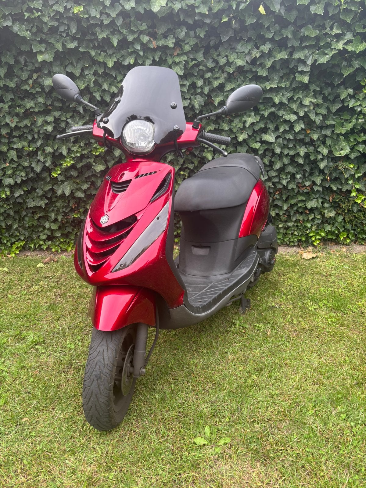 Piaggo zip 50cc, Ophalen, Zip, Zo goed als nieuw, Benzine