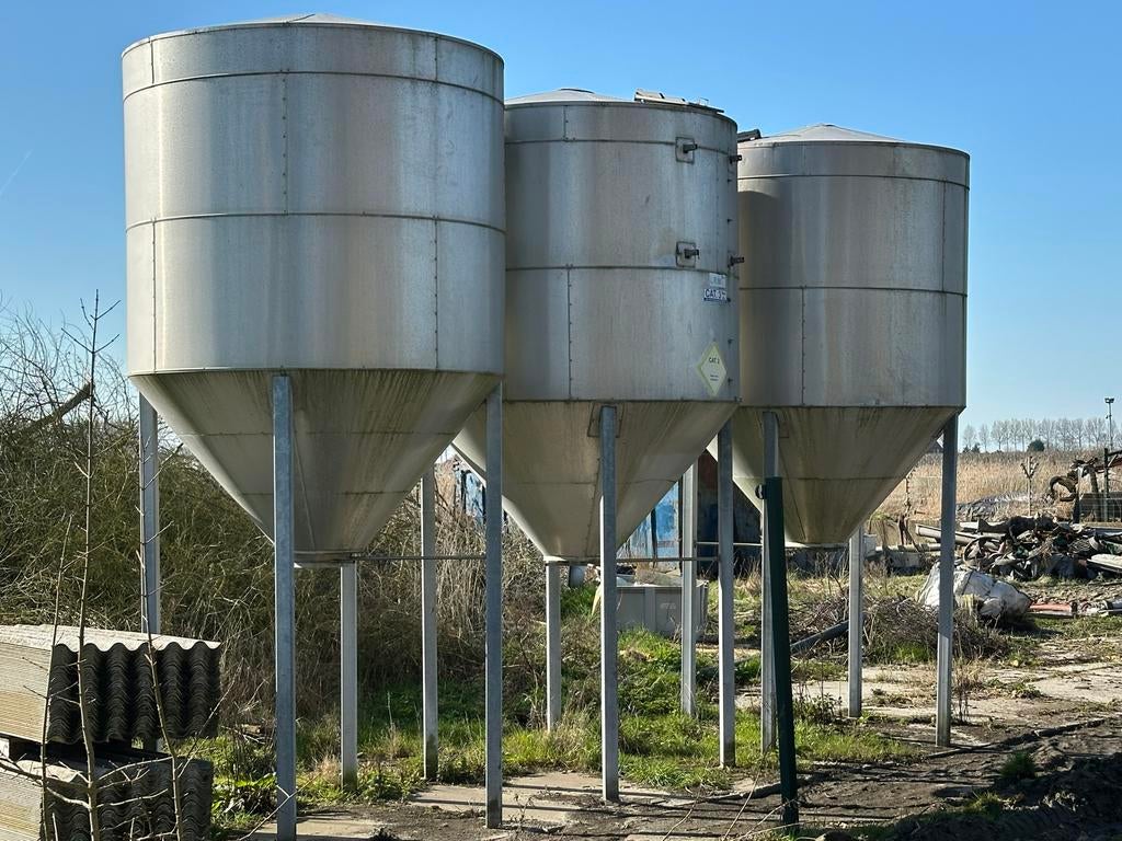 3x RVS Silo's - 10cm geïsoleerd, aluminium buitenkant, Zakelijke goederen, Agrarisch | Werktuigen, Veehouderij, Overige typen