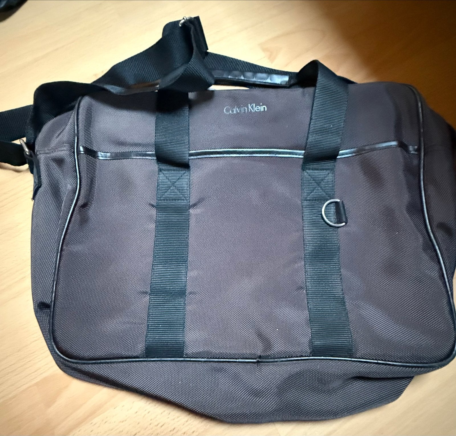 Calvin Klein reistas/schoudertas - Bruin, Sieraden, Tassen en Uiterlijk, Tassen | Reistassen en Weekendtassen, 40 tot 60 cm, Gebruikt