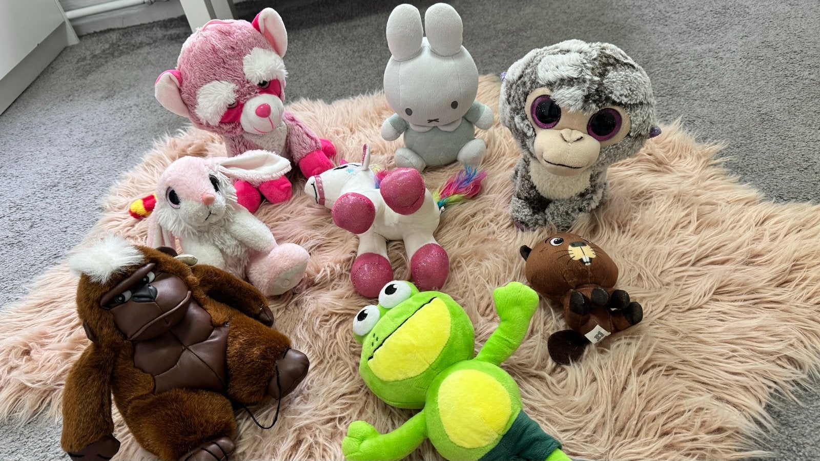 Leuke knuffels: eenhoorn, kikker, konijn, aap, beer, olifant, Gebruikt, Eenhoorn, Ophalen of Verzenden, Middelgroot (20 tot 80 cm)