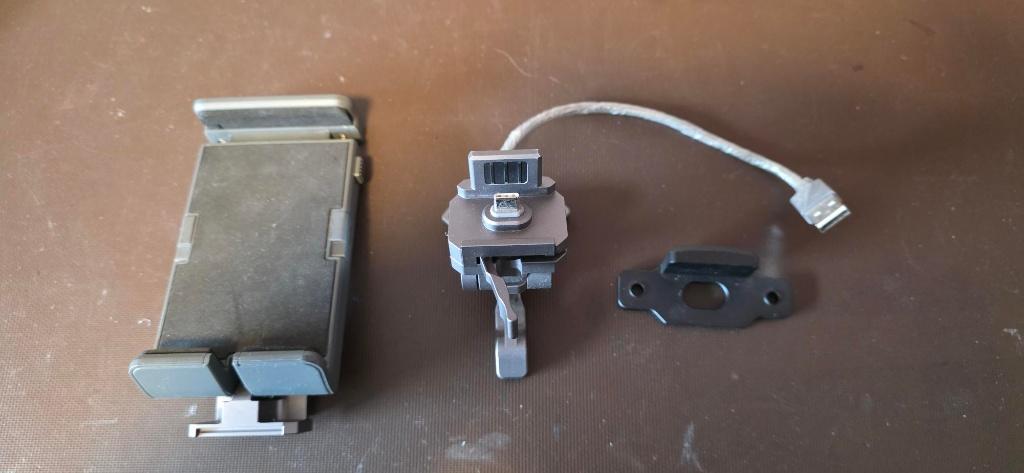 CrystalSky RC Mounting bracket, Ophalen of Verzenden, Zo goed als nieuw, Professionele drone, DJI